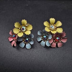 Pastel Enamel Flower Screw Back Earrings Vintage Spring Easter Jewelry